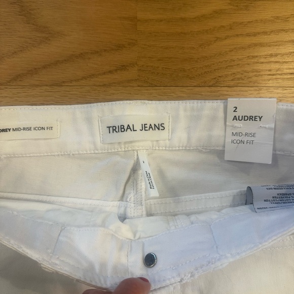 Women's White Tribal Jeans - Picture 4 of 10